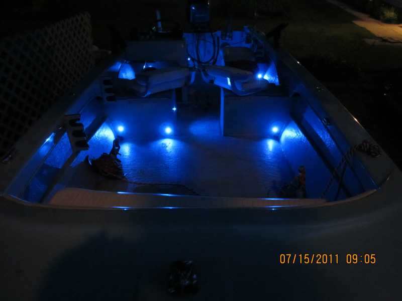 lund boat led lights 10 x prewired superflux 4 chip leds 12v white led lund boat led lights 10 x prewired superflux 4 chip leds 12v white led