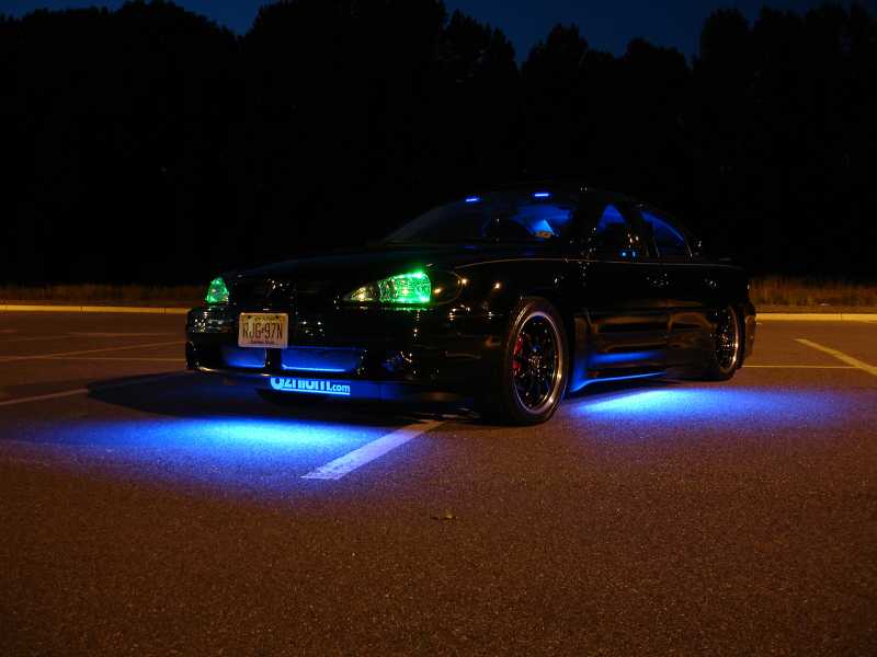 1 superflux in each headlight....every lighting product on the car is sold @ Oznium