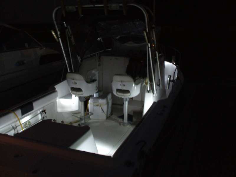 Same boat with white Superflux LED\'s.
Entire cockpit is well lit with 6 LEDs