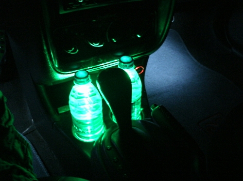 2000 dodge stratus cup holders