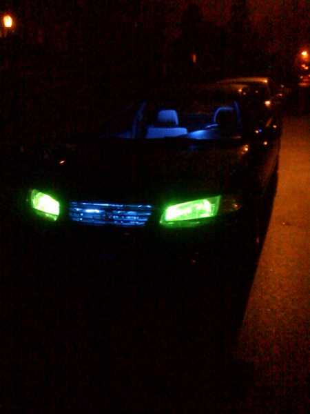 1 prewired superflux 4 chips in each headlight. 2 9.5\" flexible led strips behind grill. 1 led dome light