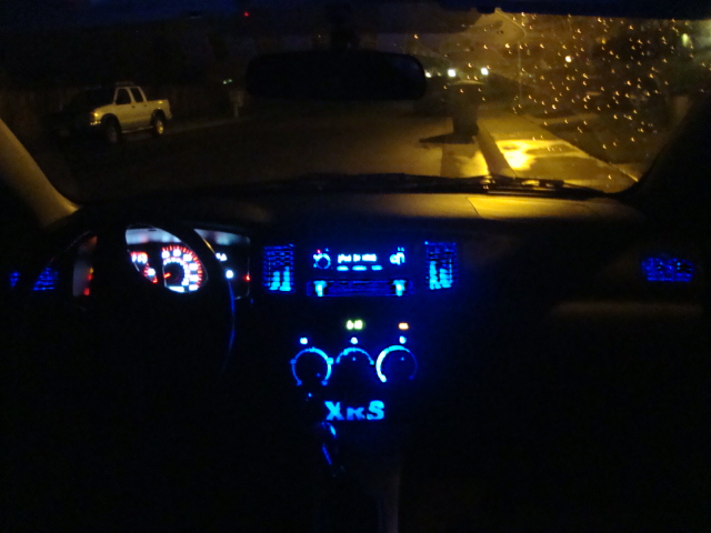 to show the side vents with the leds in them too