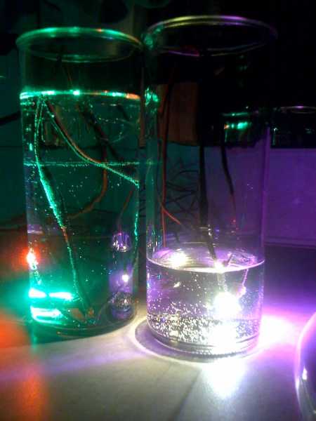 The two on the left are fully submerged, inlcuding the resistor, and the two on the right have just the led submerged. 