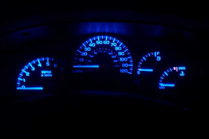 Used 4 LED's to make my malib(l)u glow!