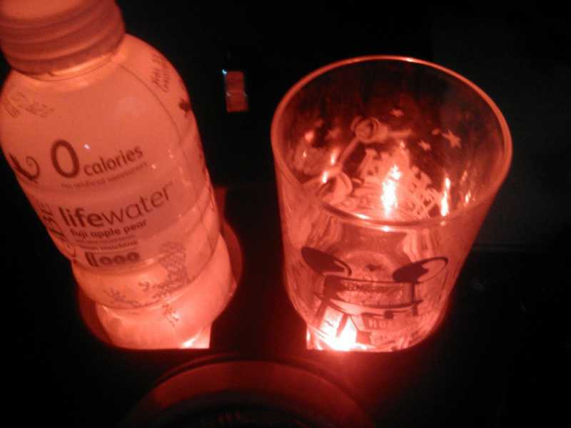 2005 Scion xB cupholders with 2 Red 4 Chip LED's