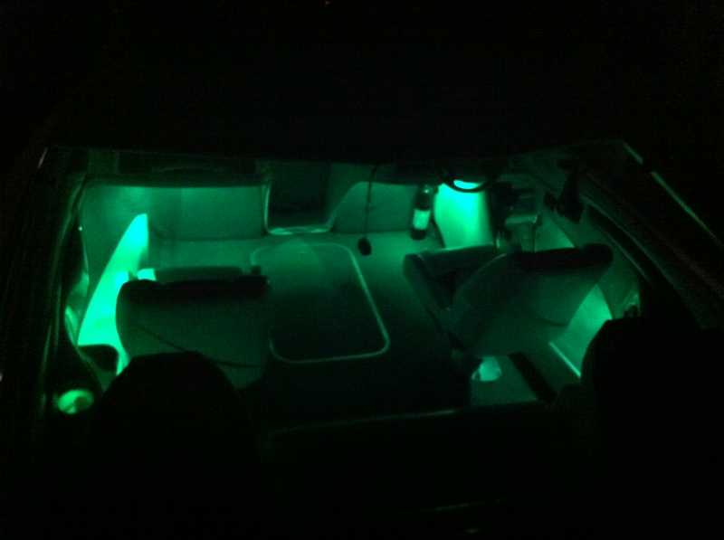 1997 Larson 186 SEI Fish N Ski - 12 SuperFlux 4 on each side and 2 under each side of dash