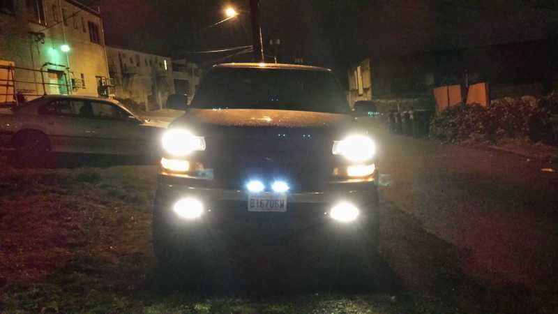 02 silverado, all lights on with 4 superflux LEDs on bumper insert, this is the start of a total of 12 superflux led light bar